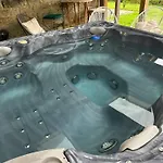 Amazing Country Retreat, Hot Tub Harrogate