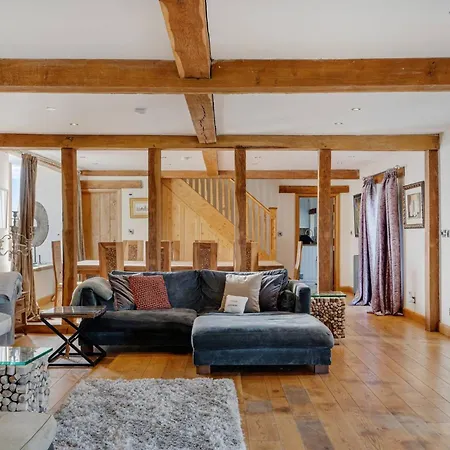 Amazing Country Retreat, Hot Tub Σπίτι διακοπών