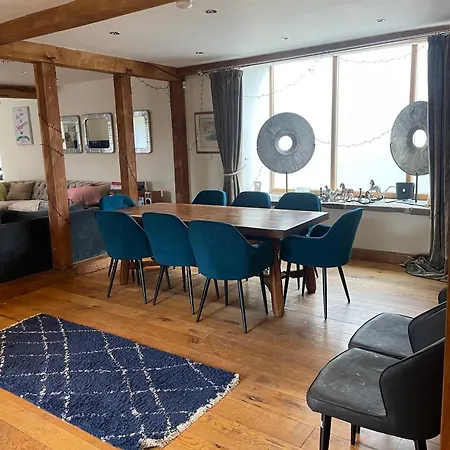 Σπίτι διακοπών Amazing Country Retreat, Hot Tub Darley