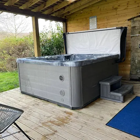 Amazing Country Retreat, Hot Tub Σπίτι διακοπών Darley