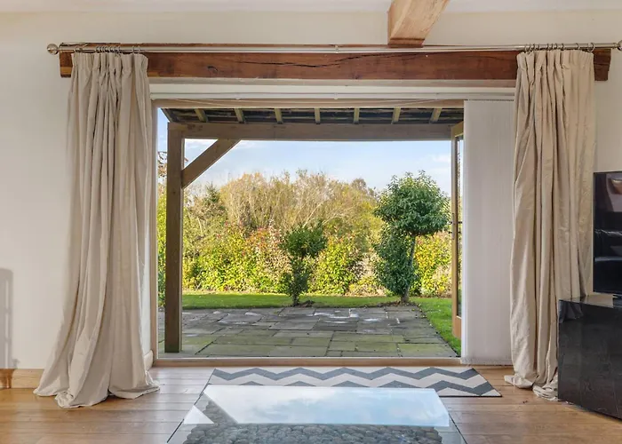 Amazing Country Retreat, Hot Tub Ferienhaus *