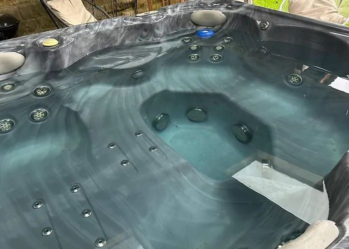 Amazing Country Retreat, Hot Tub Harrogate