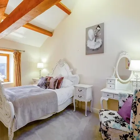 Amazing Country Retreat, Hot Tub